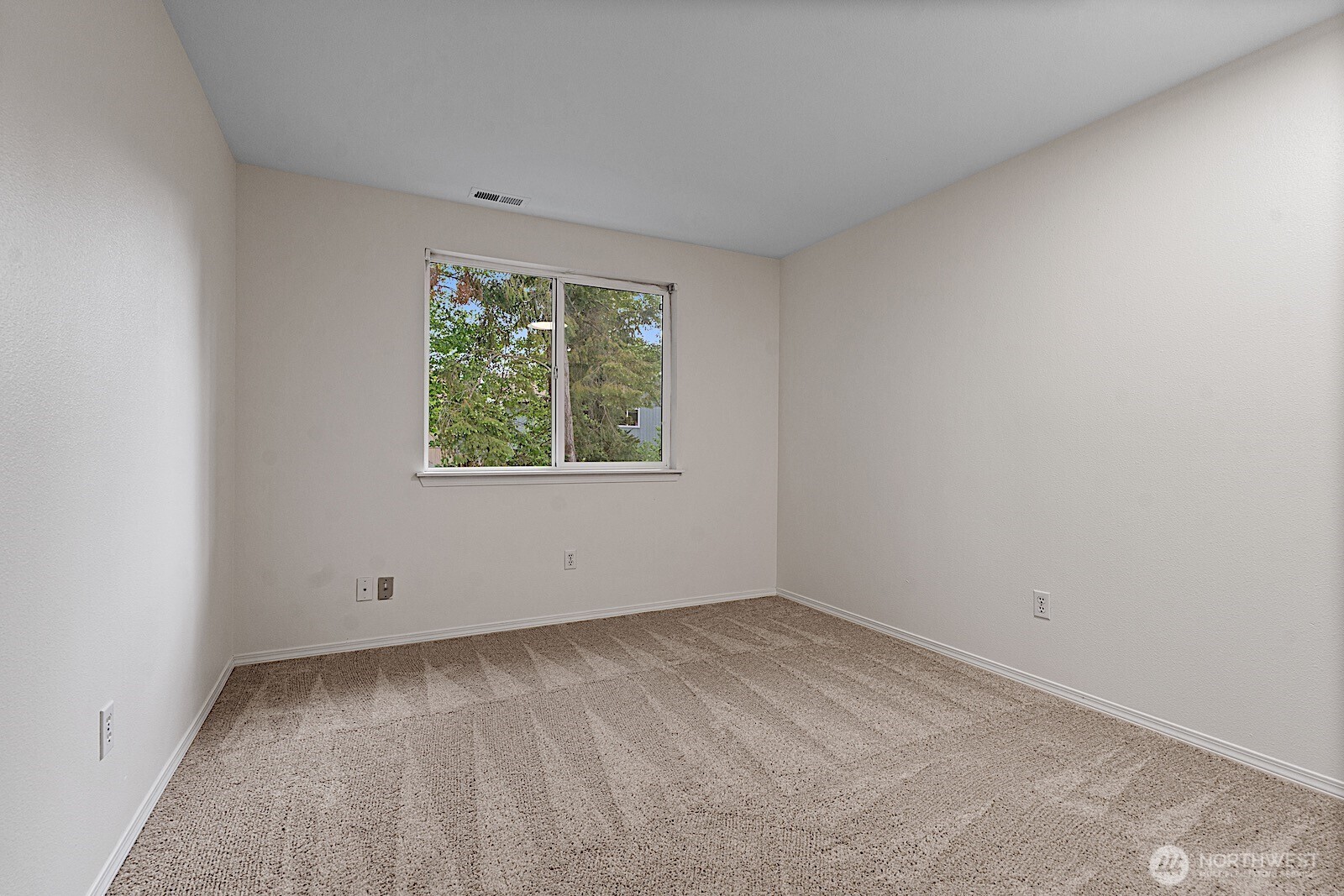 807 29th Avenue SE Puyallup WA 98374