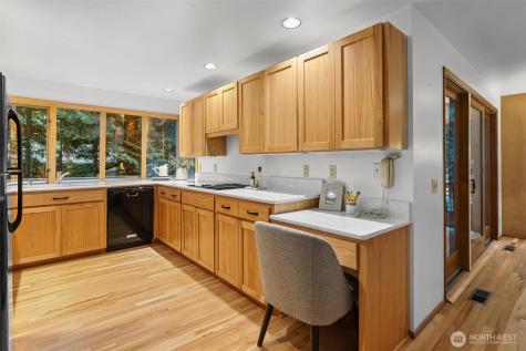 13619 NE 28th Street Bellevue WA 98005