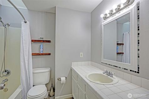 2180 Westwood Place Oak Harbor WA 98277