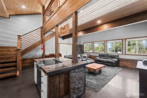130 Horse Heaven Road Cle Elum WA 98922