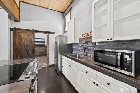 130 Horse Heaven Road Cle Elum WA 98922