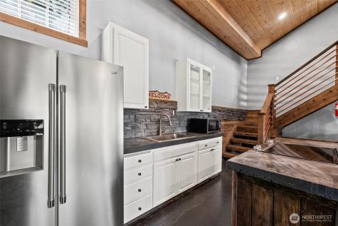 130 Horse Heaven Road Cle Elum WA 98922