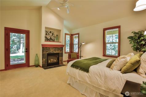 4896 Lucy Lane Langley WA 98260