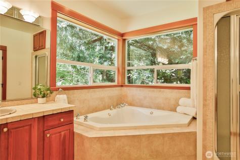 4896 Lucy Lane Langley WA 98260