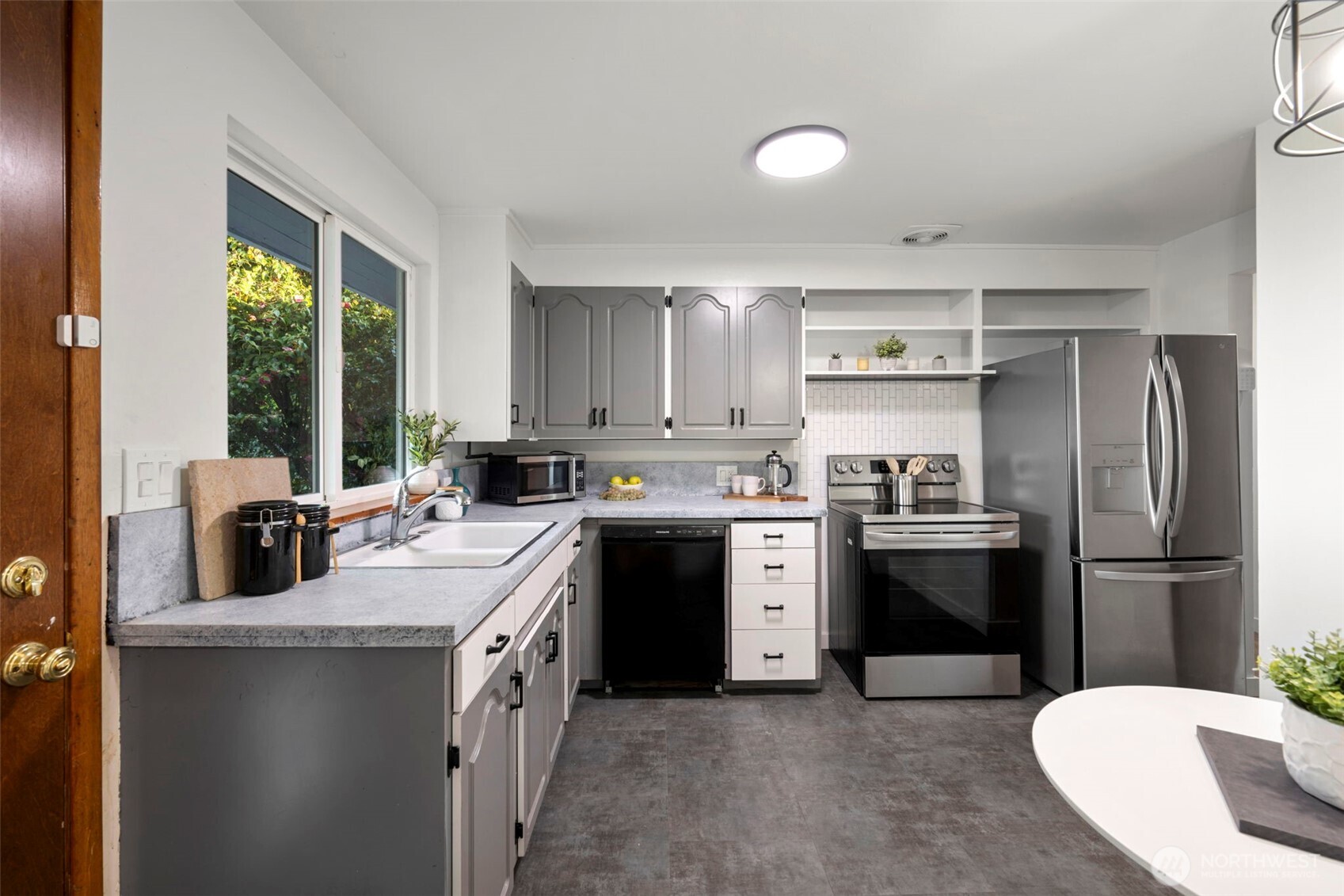 20826 Military Road S Seatac WA 98198
