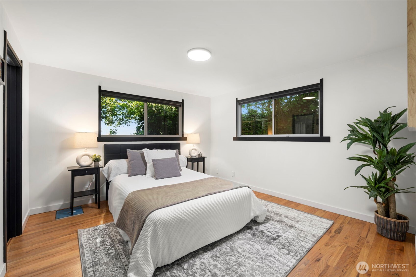 20826 Military Road S Seatac WA 98198