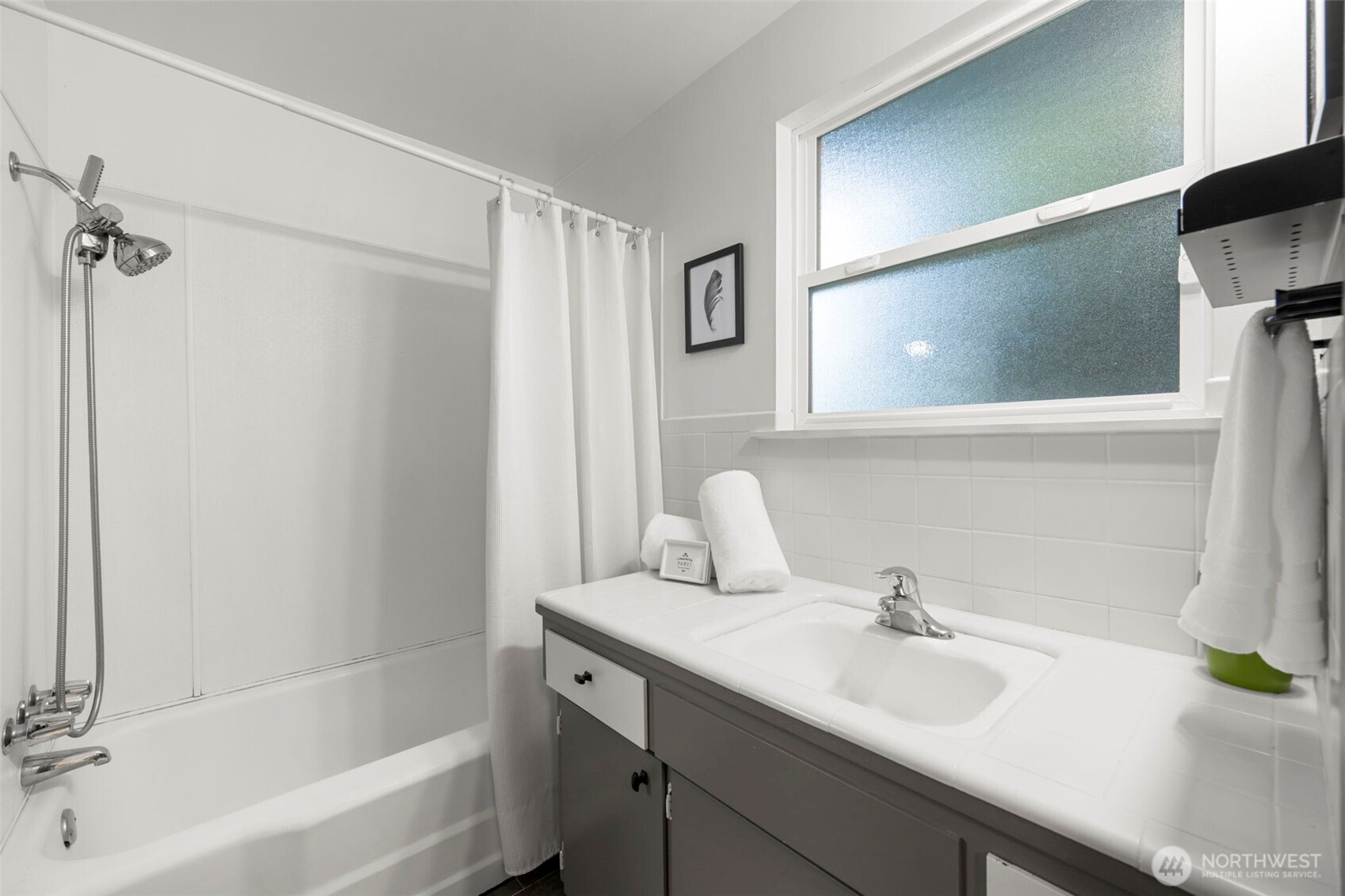 20826 Military Road S Seatac WA 98198