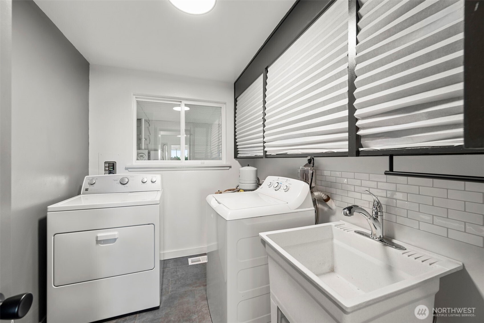20826 Military Road S Seatac WA 98198