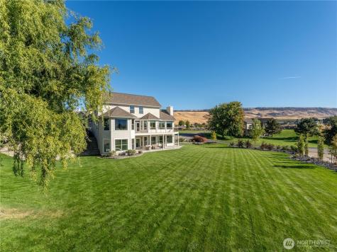 854 Manchester Place East Wenatchee WA 98802