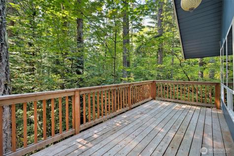 331 N Wynoochee Drive Hoodsport WA 98548