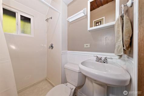 331 N Wynoochee Drive Hoodsport WA 98548