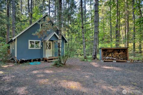 331 N Wynoochee Drive Hoodsport WA 98548