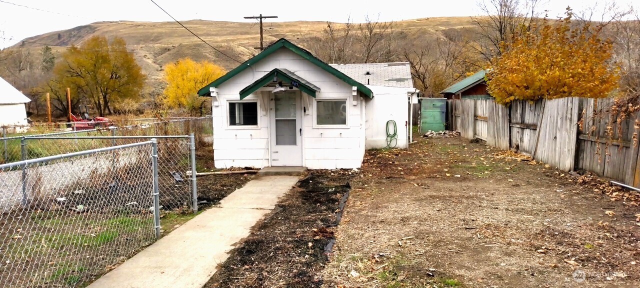 887 1st Avenue S Okanogan WA 98840