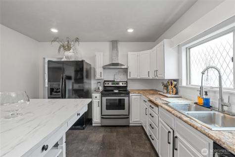 819 Conger Street Aberdeen WA 98520