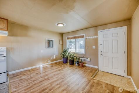 3817 94th Street SW Lakewood WA 98499