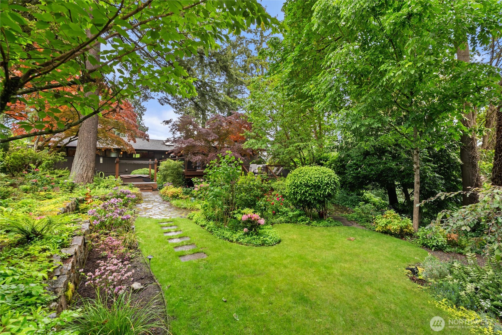 432 Scenic Way Kent WA 98030