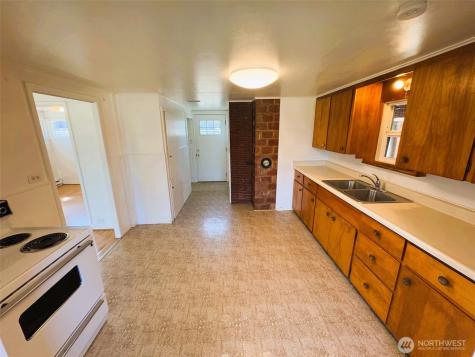 814 E 2nd Street Port Angeles WA 98362