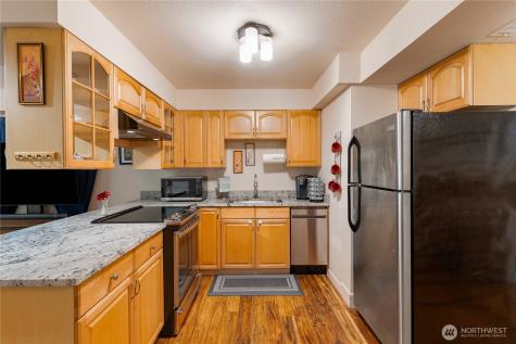 6730 NE 202nd Street Kenmore WA 98028