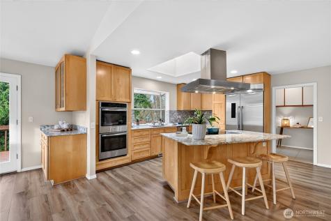 6730 NE 202nd Street Kenmore WA 98028