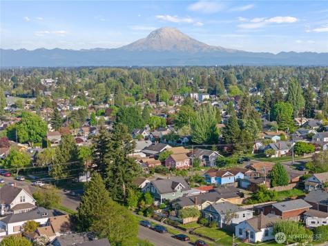 706 S 58th Street Tacoma WA 98408