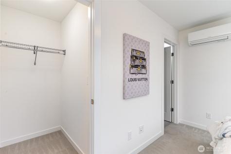 437 NE 73rd Street Seattle WA 98115
