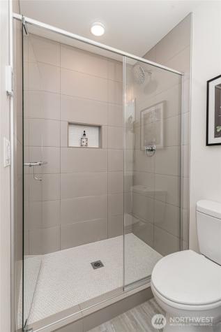 437 NE 73rd Street Seattle WA 98115