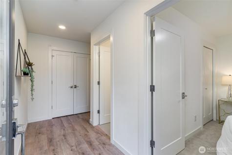 437 NE 73rd Street Seattle WA 98115
