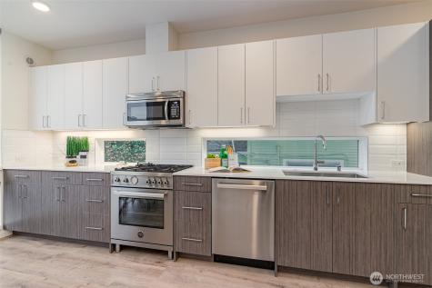 437 NE 73rd Street Seattle WA 98115