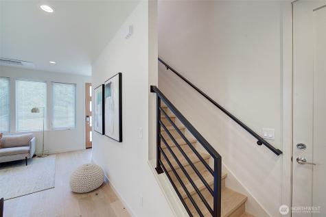 8319 25th Avenue NW Seattle WA 98117