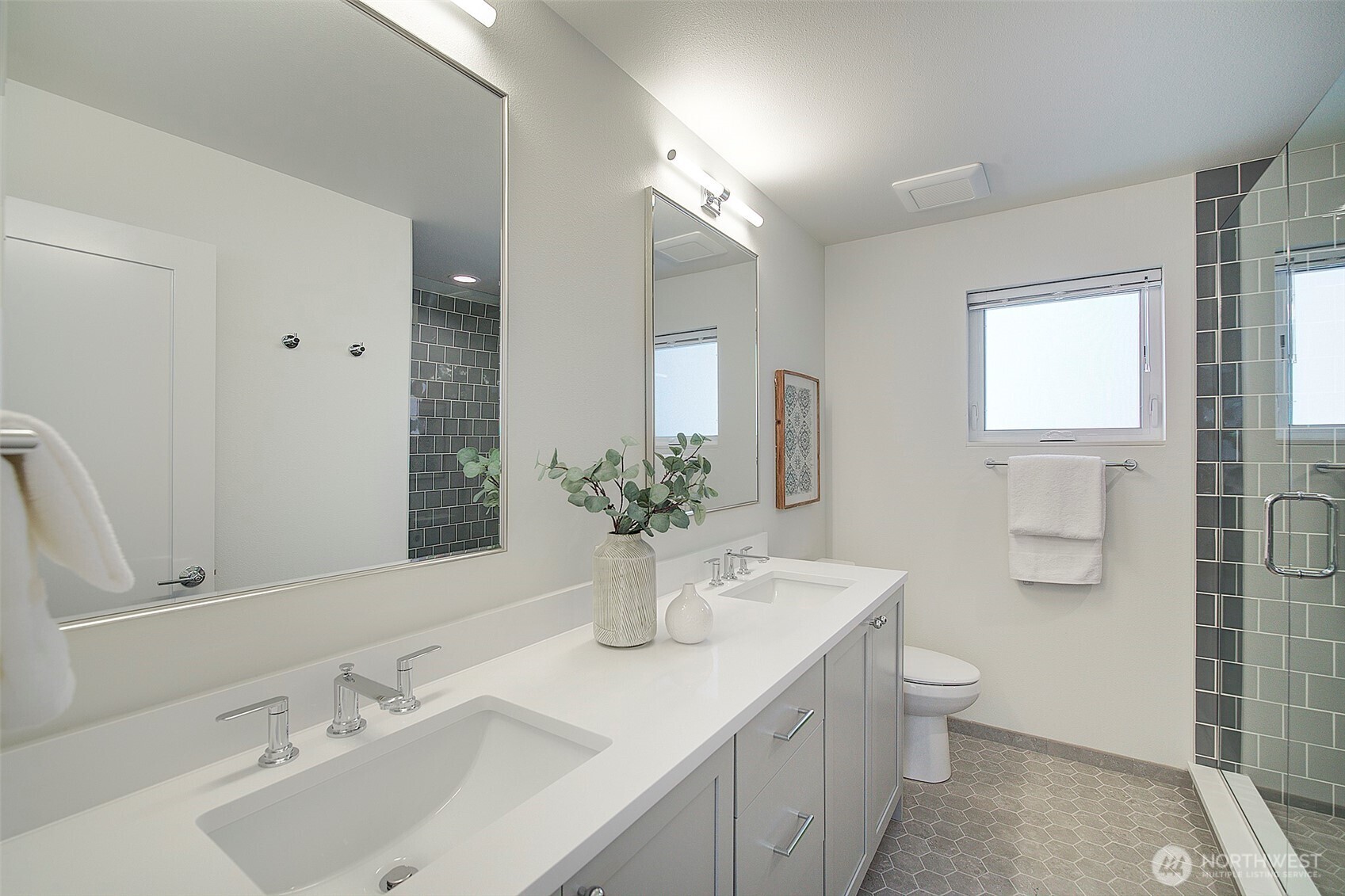 8319 25th Avenue NW Seattle WA 98117