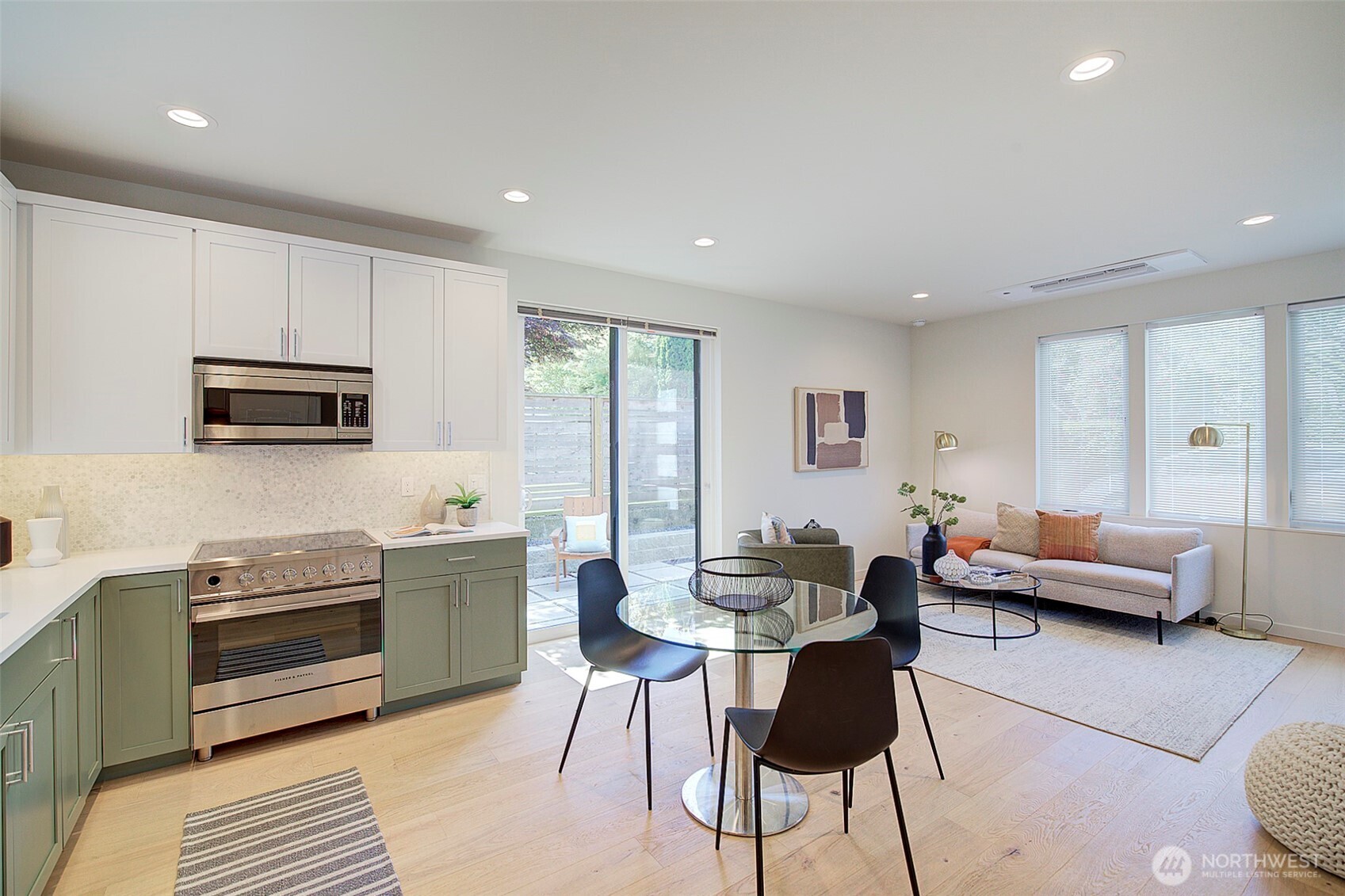 8319 25th Avenue NW Seattle WA 98117