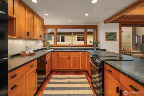 2339 Fairview Avenue E Seattle WA 98102