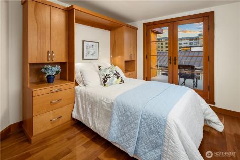 2339 Fairview Avenue E Seattle WA 98102