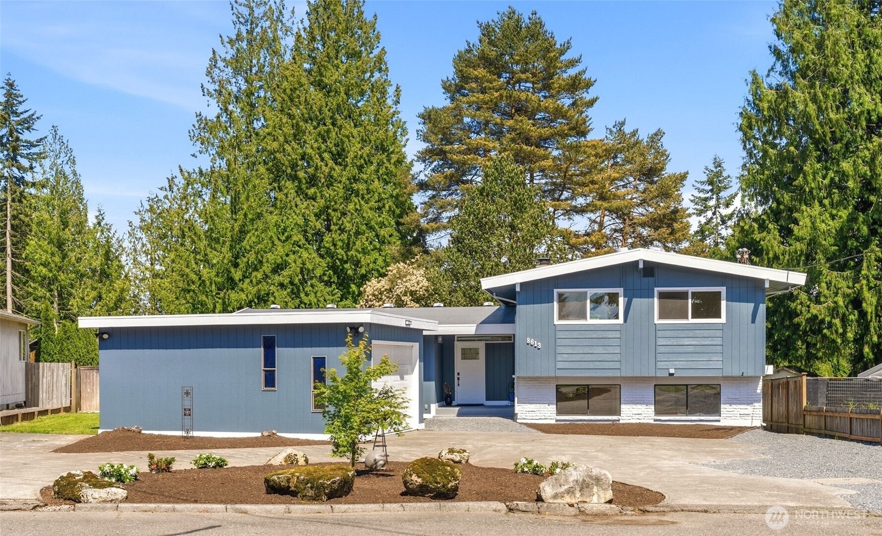 8613 4th Place SE Everett WA 98208