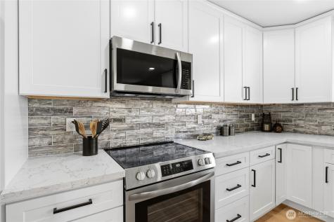 8613 4th Place SE Everett WA 98208