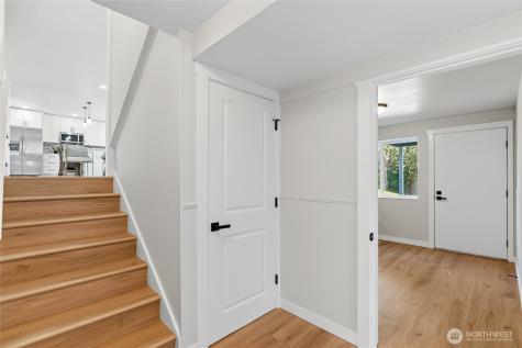 8613 4th Place SE Everett WA 98208