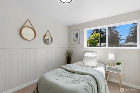 8613 4th Place SE Everett WA 98208