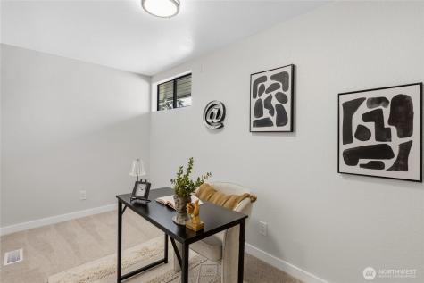 8613 4th Place SE Everett WA 98208