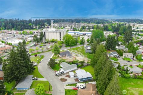 8613 4TH Everett WA 98208