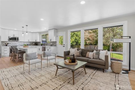 8613 4th Place SE Everett WA 98208