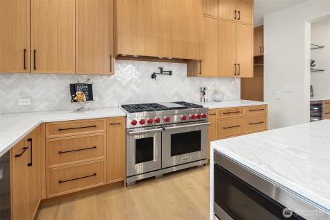 12554 SE 52nd Street Bellevue WA 98006