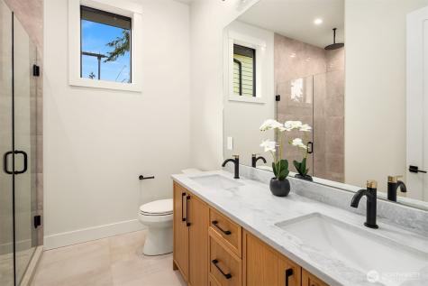 12554 SE 52nd Street Bellevue WA 98006