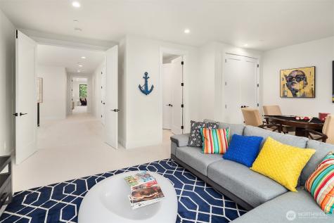 12554 SE 52nd Street Bellevue WA 98006