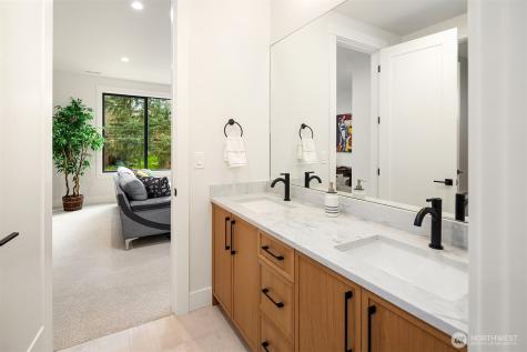 12554 SE 52nd Street Bellevue WA 98006