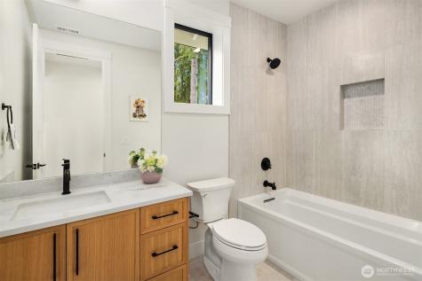 12554 SE 52nd Street Bellevue WA 98006