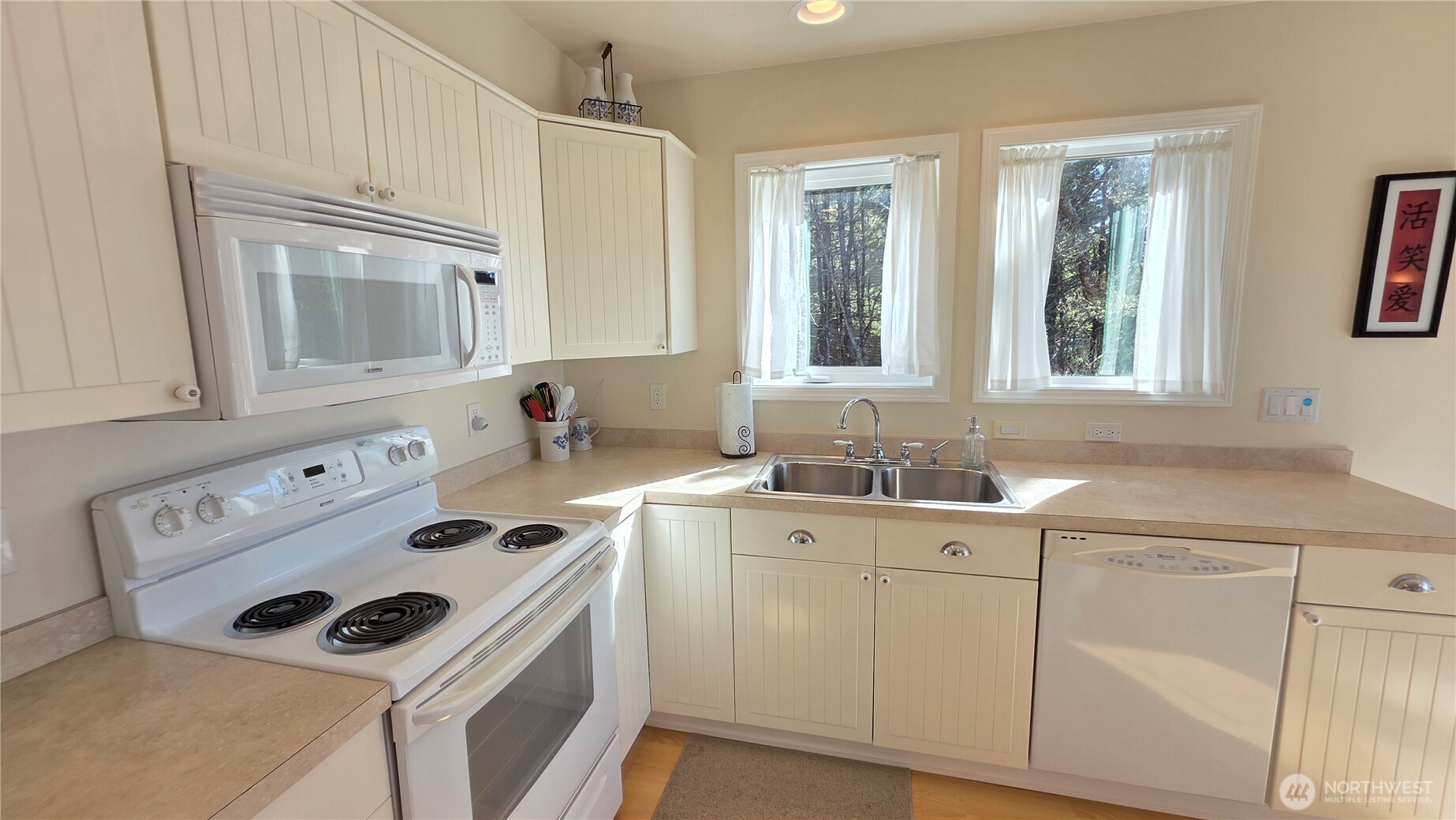 35602 J Place Ocean Park WA 98640