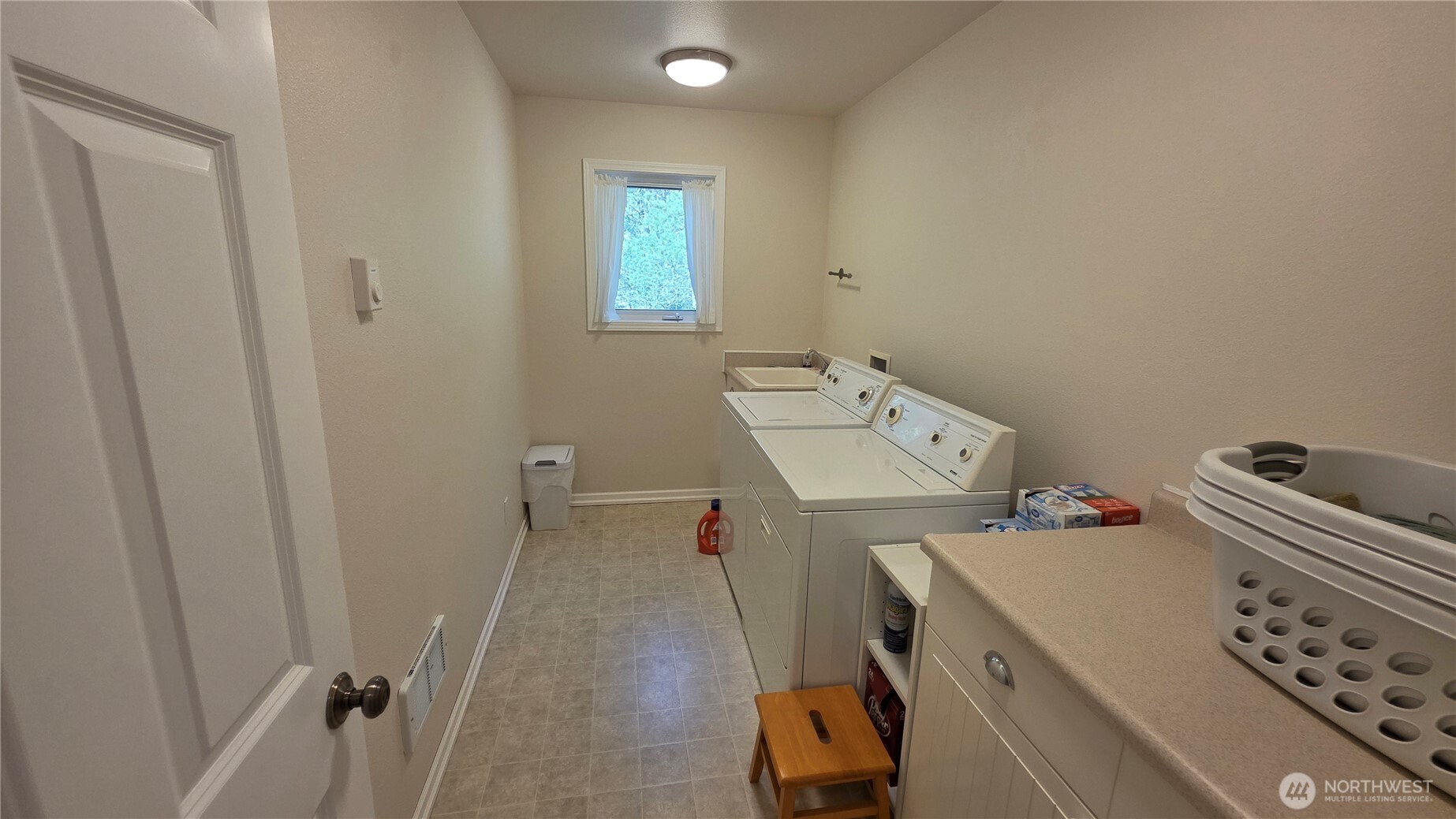 35602 J Place Ocean Park WA 98640