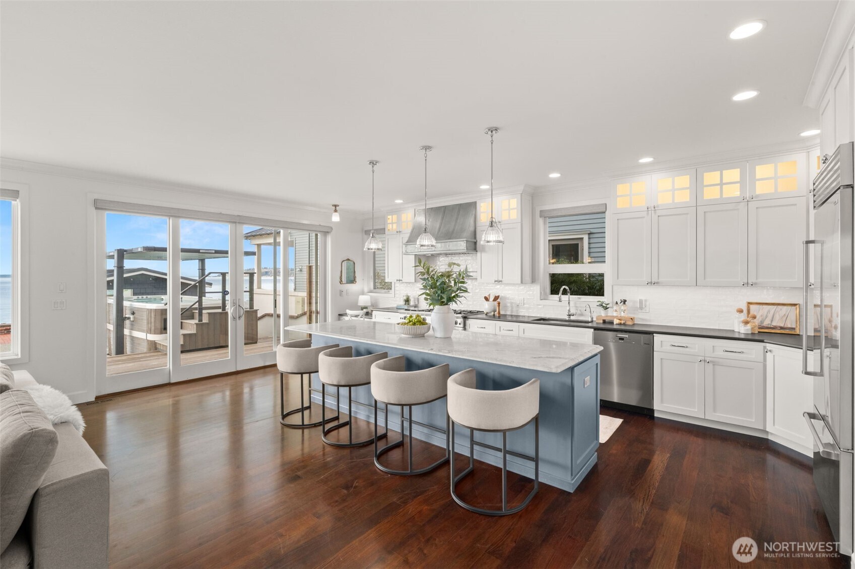 9 SW Three Tree Point Lane Burien WA 98166