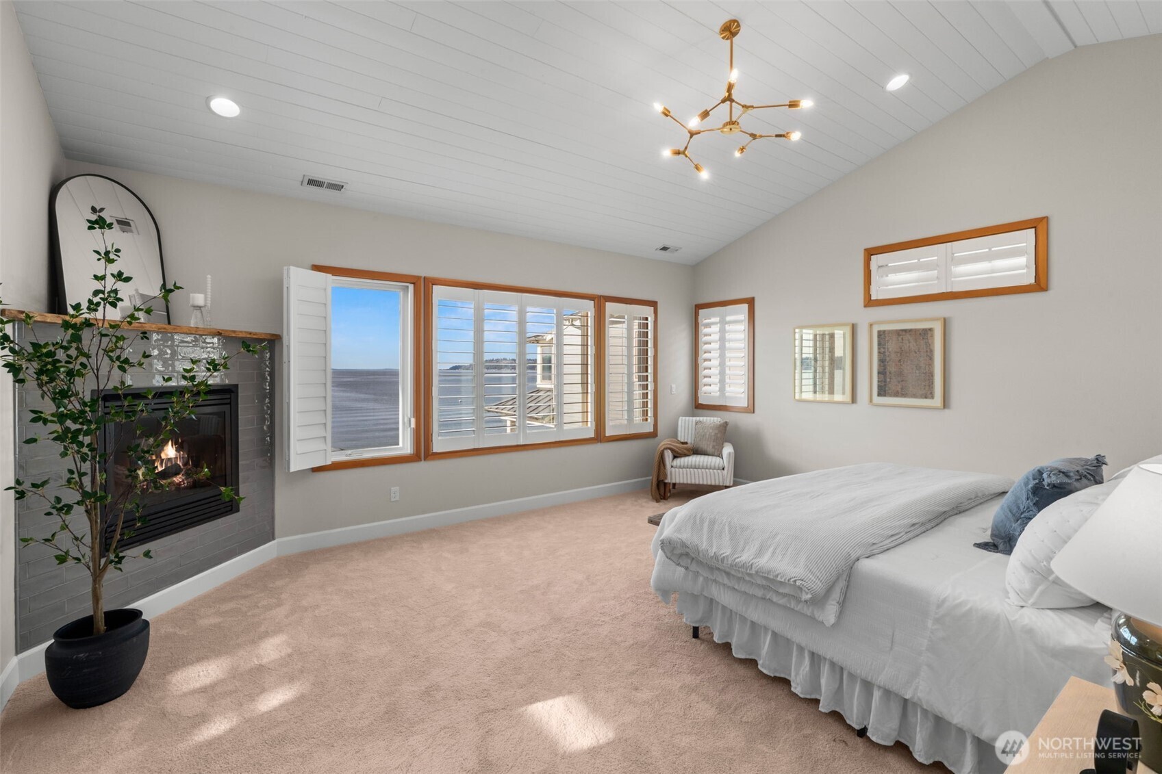 9 SW Three Tree Point Lane Burien WA 98166
