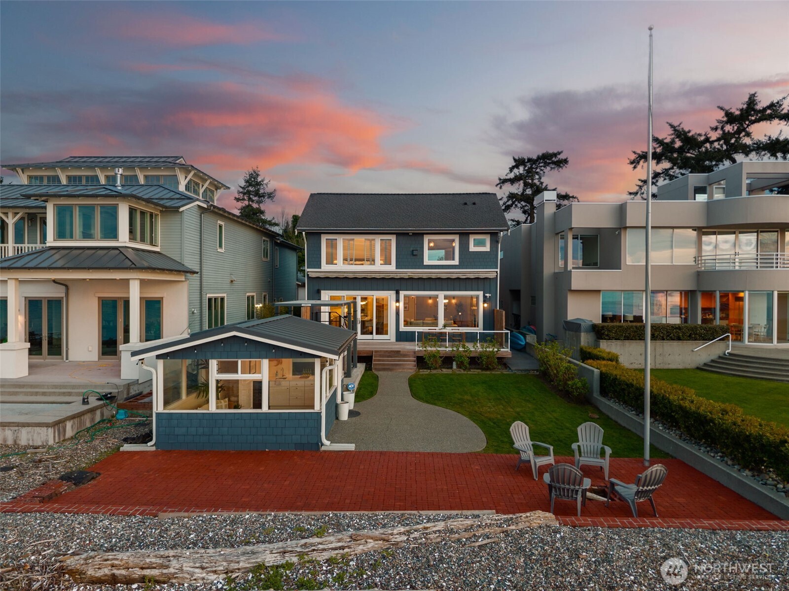 9 SW Three Tree Point Lane Burien WA 98166